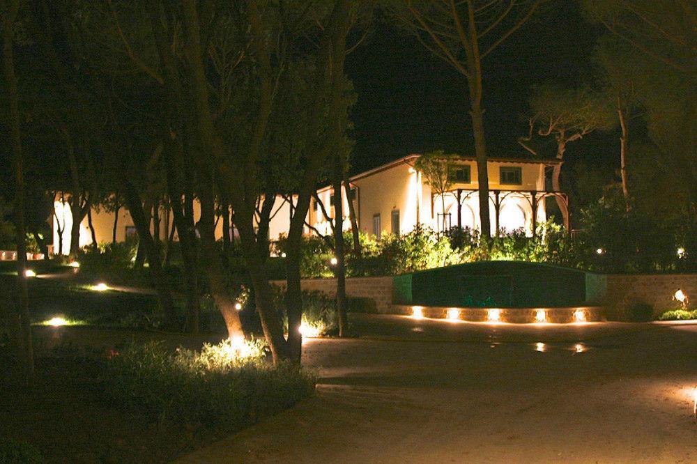 סן וינצ'נזו Hotel Il Delfino מראה חיצוני תמונה